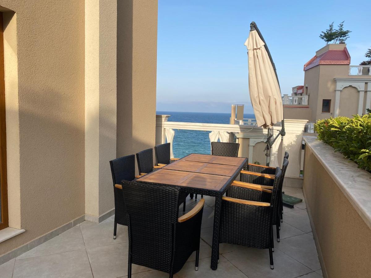Luxurious And Panoramic Apartments At The Beach In La Mer Complex Golden Sands Exteriör bild