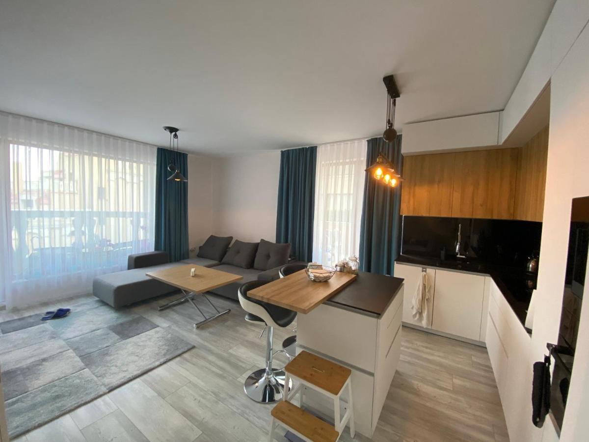 Luxurious And Panoramic Apartments At The Beach In La Mer Complex Golden Sands Exteriör bild