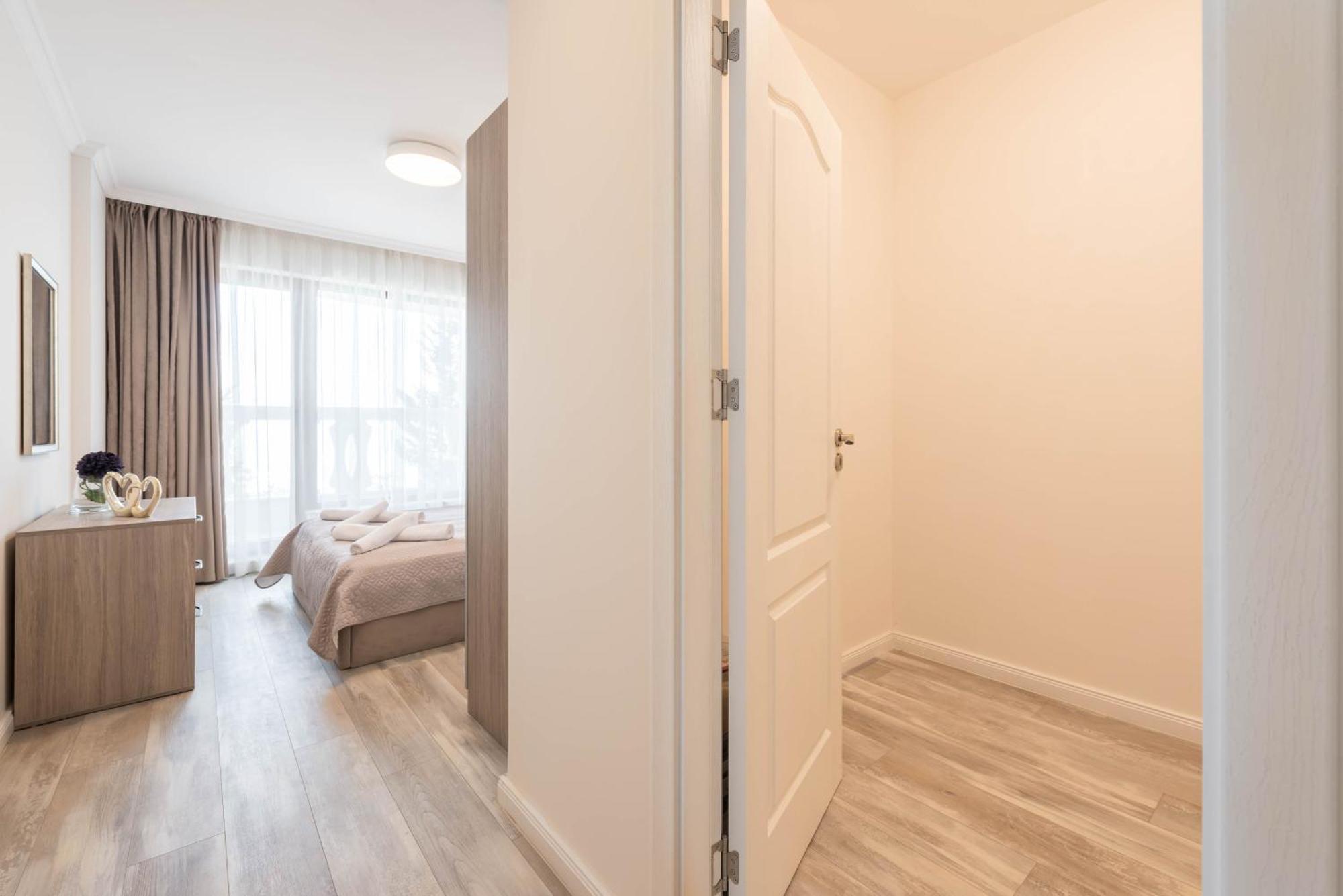 Luxurious And Panoramic Apartments At The Beach In La Mer Complex Golden Sands Exteriör bild