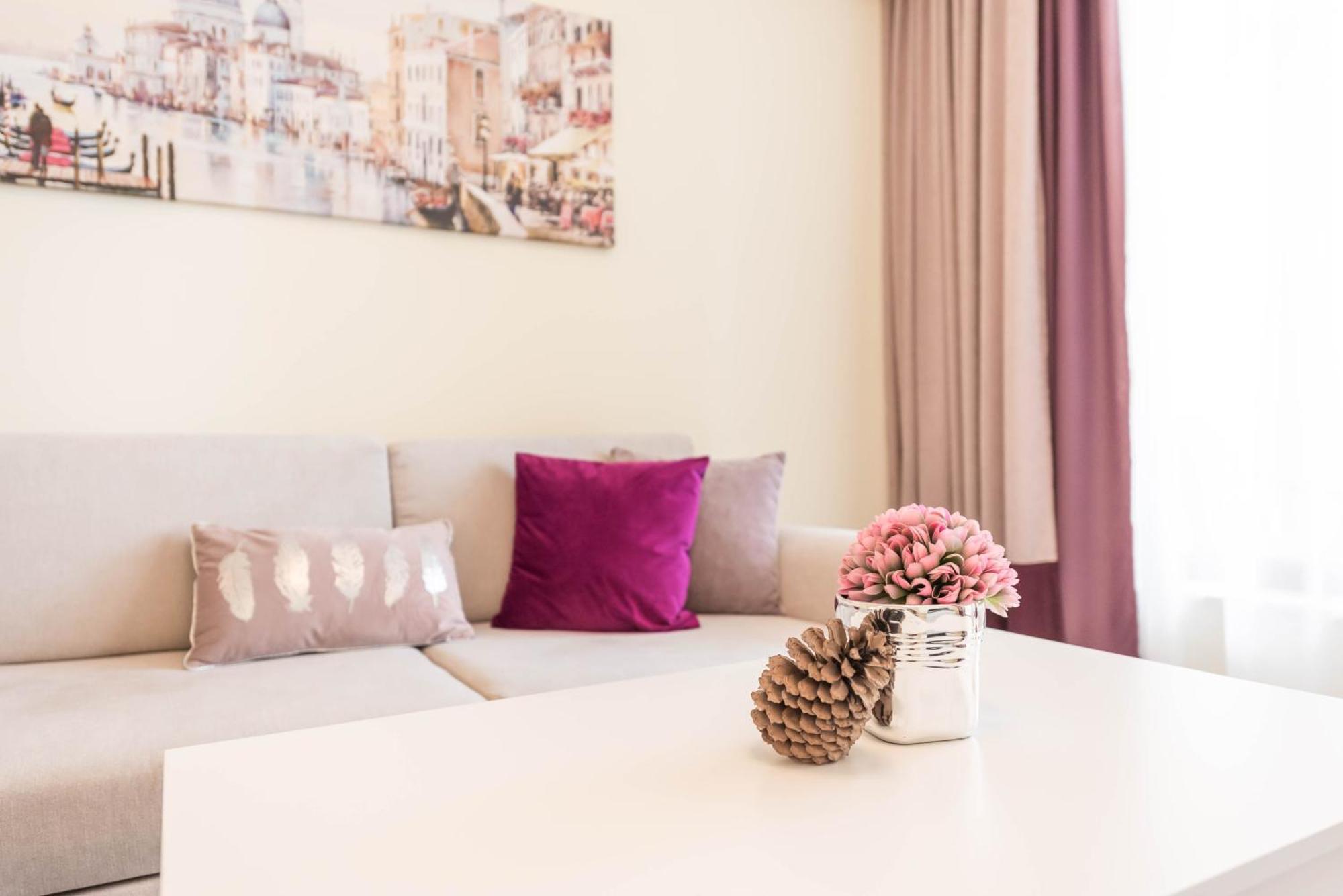 Luxurious And Panoramic Apartments At The Beach In La Mer Complex Golden Sands Exteriör bild