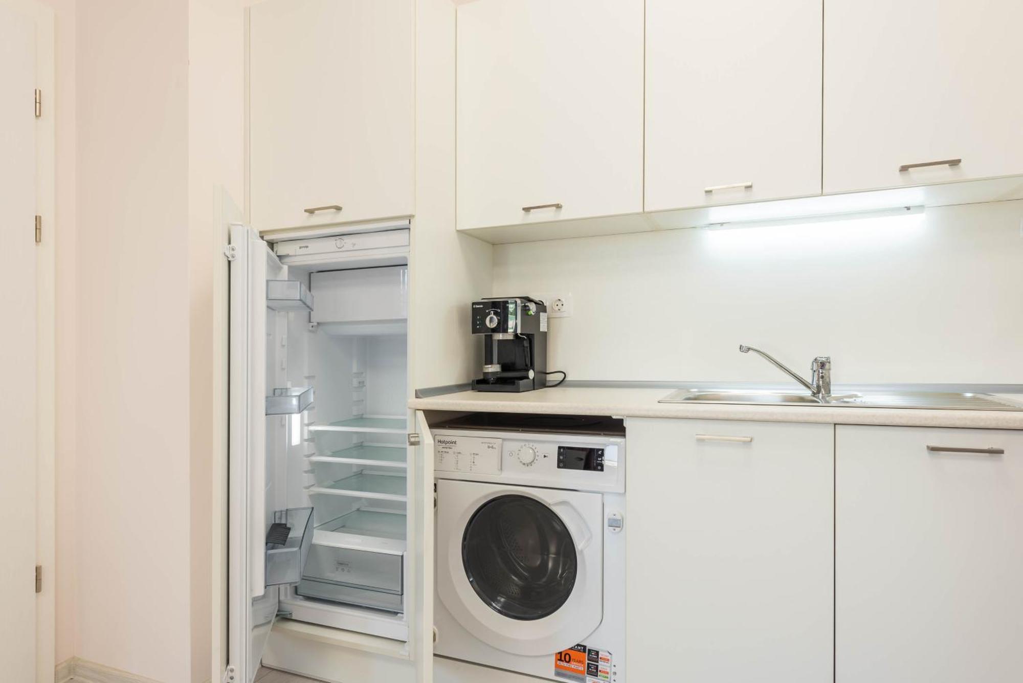 Luxurious And Panoramic Apartments At The Beach In La Mer Complex Golden Sands Exteriör bild